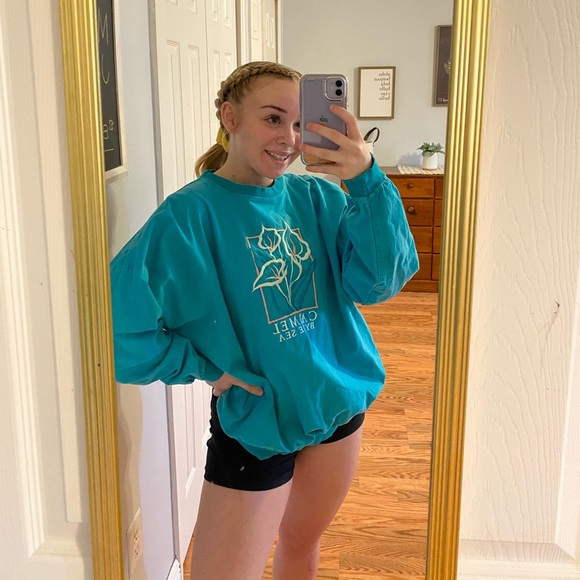 carmel by the sea Other - 3/$10 💓VINTAGE CARMEL BY THE SEA PULL OVER